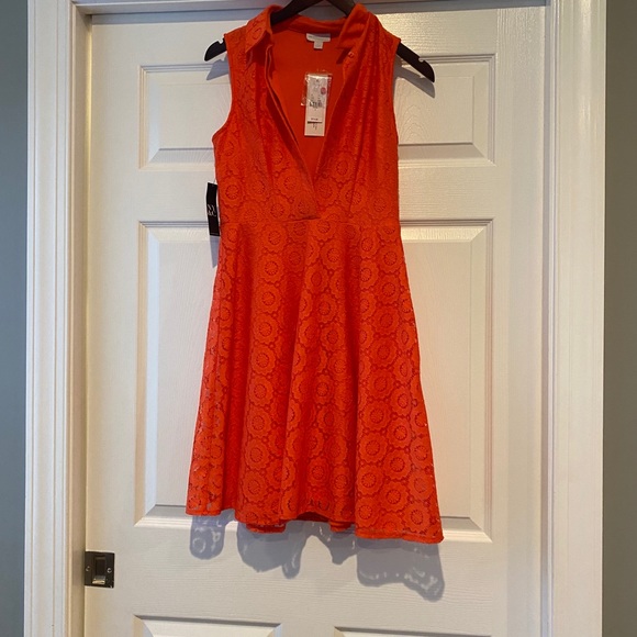 Beautiful Spring Dress - Picture 3 of 3